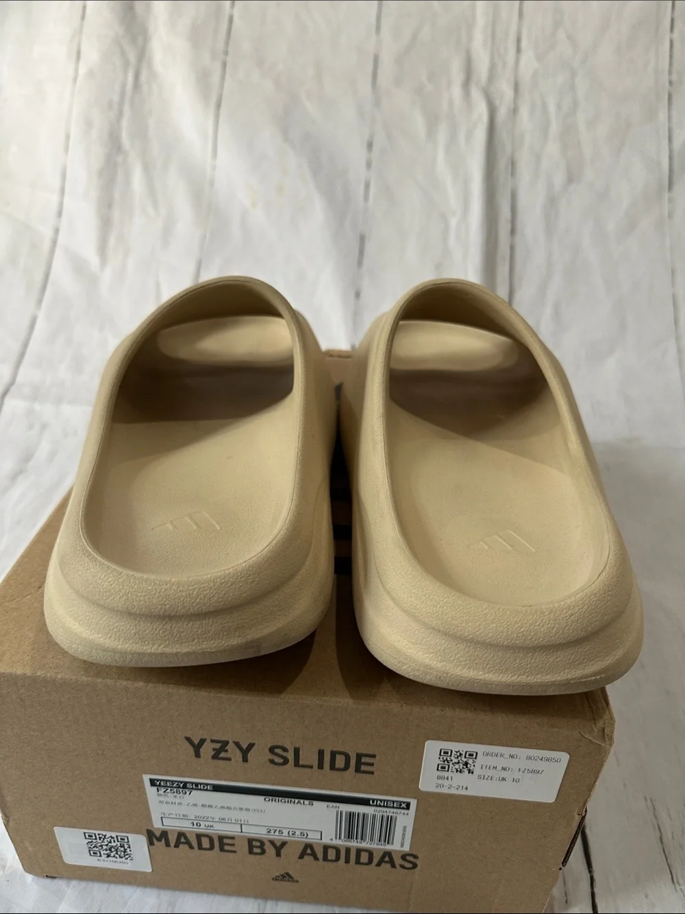 adidas YZY Slide in Bone Beige size 10